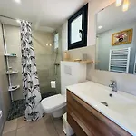 Сasa de vacaciones Maison Dans Domaine Avec Piscine Collective