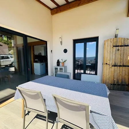Maison Dans Domaine Avec Piscine Collective