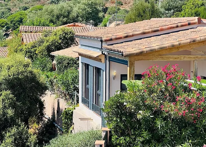 Maison Dans Domaine Avec Piscine Collective Bormes-les-Mimosas