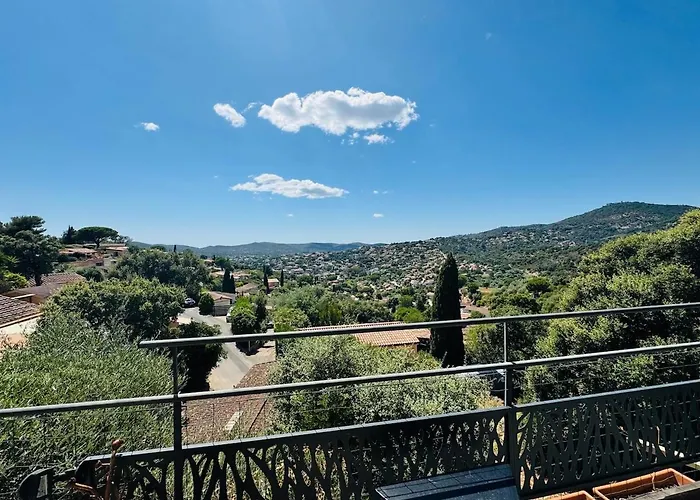 Vakantiehuis Maison Dans Domaine Avec Piscine Collective Bormes-les-Mimosas